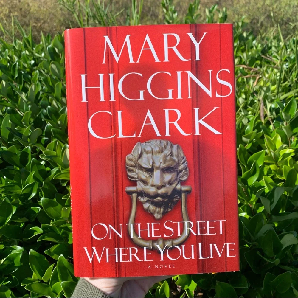 On The Street Where You Live By Mary Higgins Clark Hardback Fiction Book